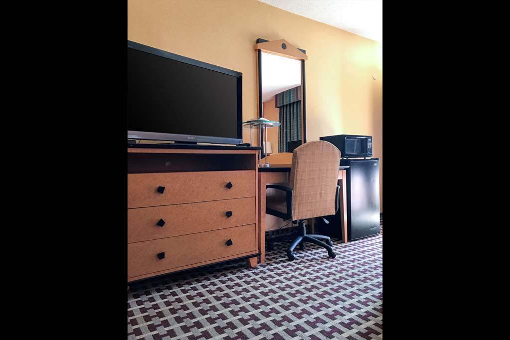 Milan Inn & Suites Oda fotoğraf