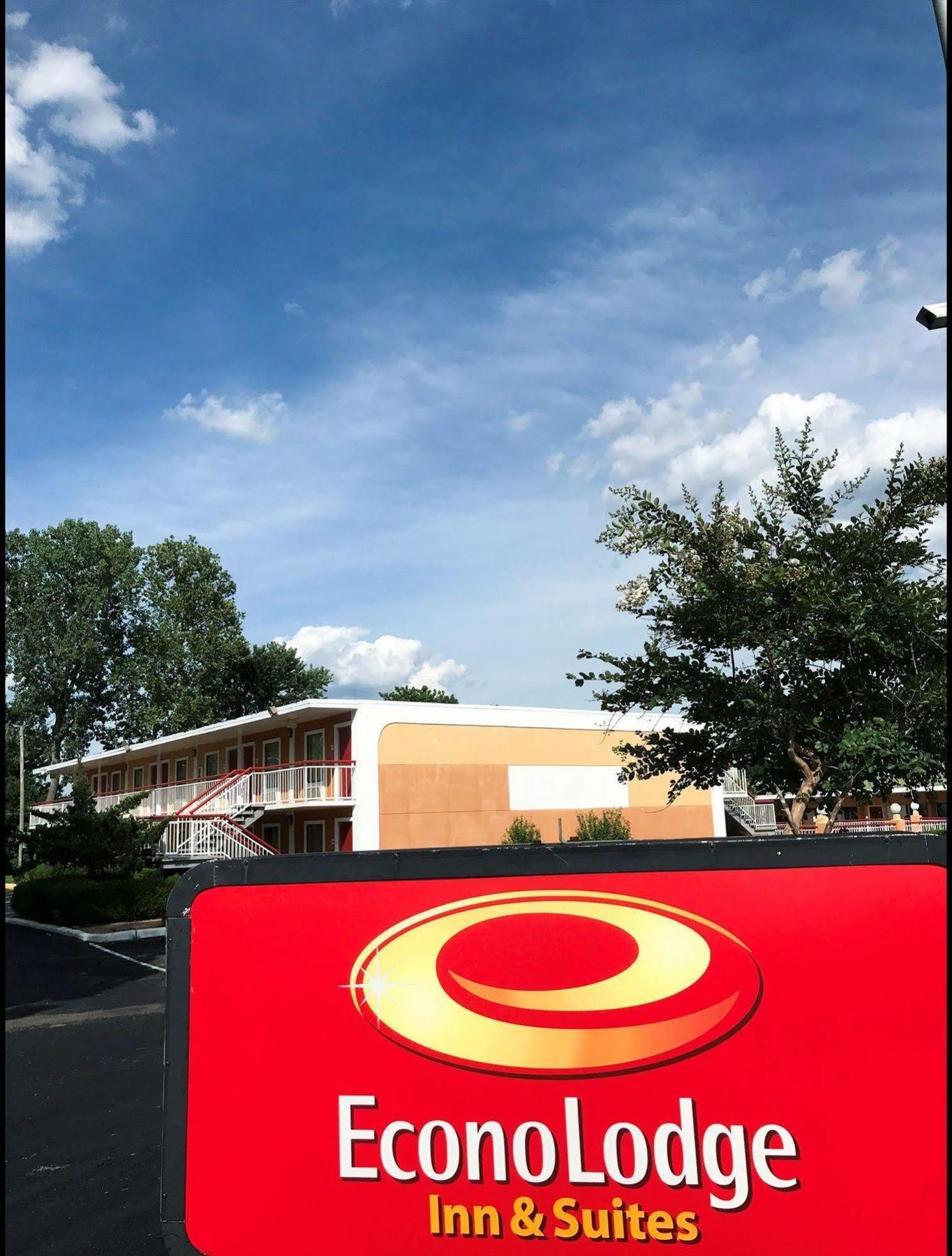 Milan Inn & Suites Dış mekan fotoğraf