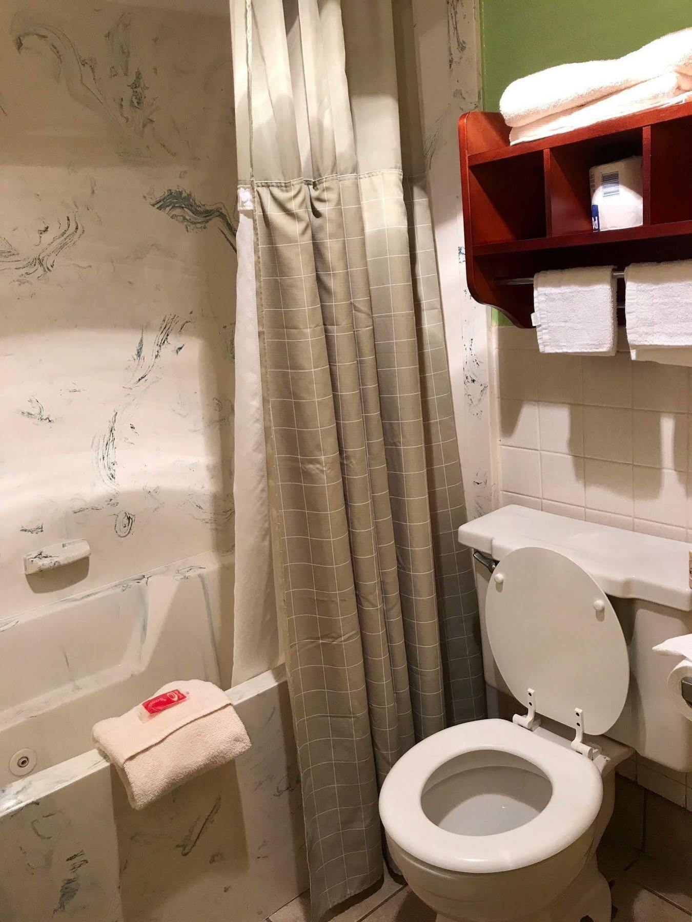 Milan Inn & Suites Dış mekan fotoğraf