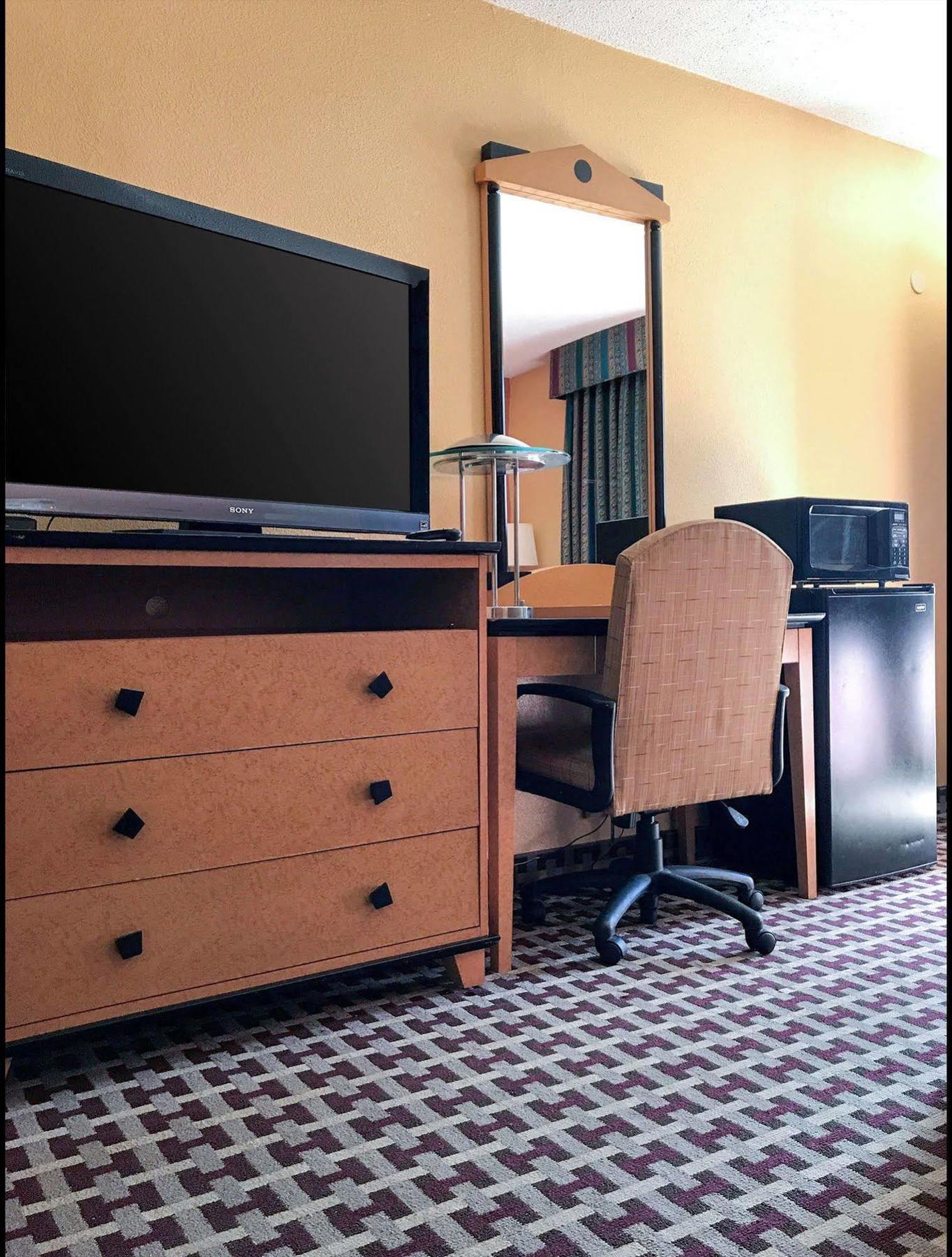 Milan Inn & Suites Dış mekan fotoğraf