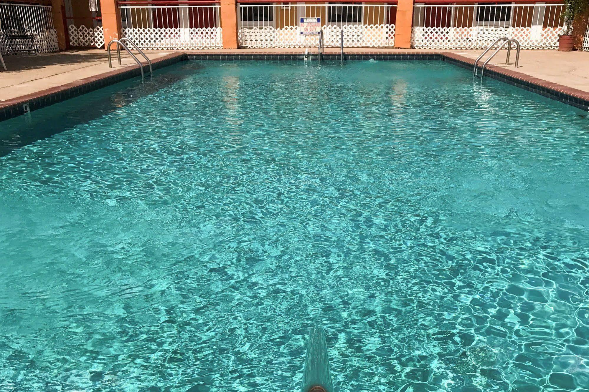 Milan Inn & Suites Dış mekan fotoğraf